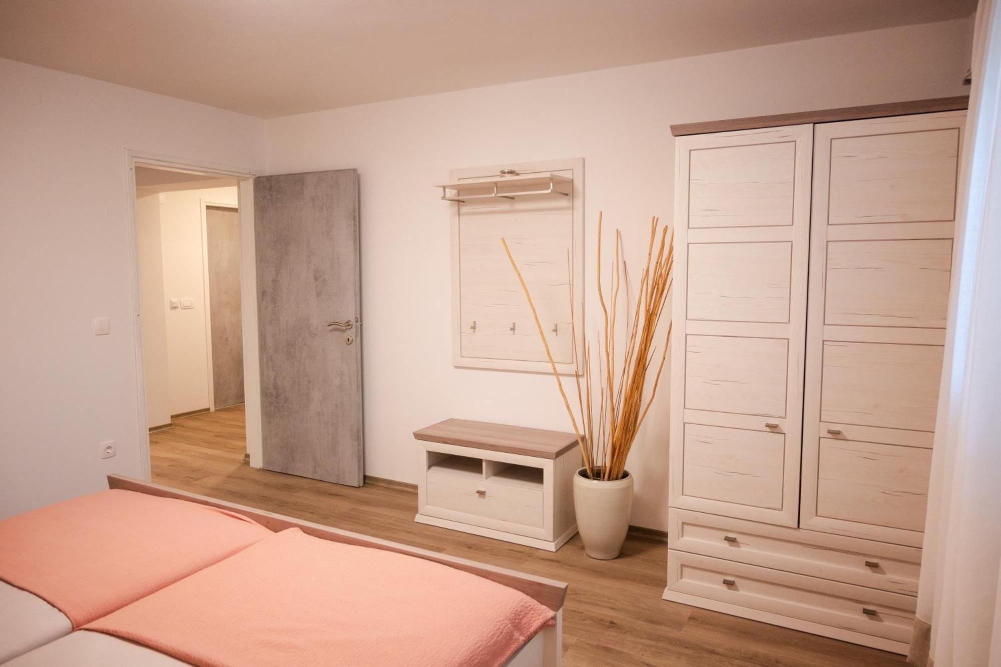 La Bora Apartment Изола Екстериор снимка