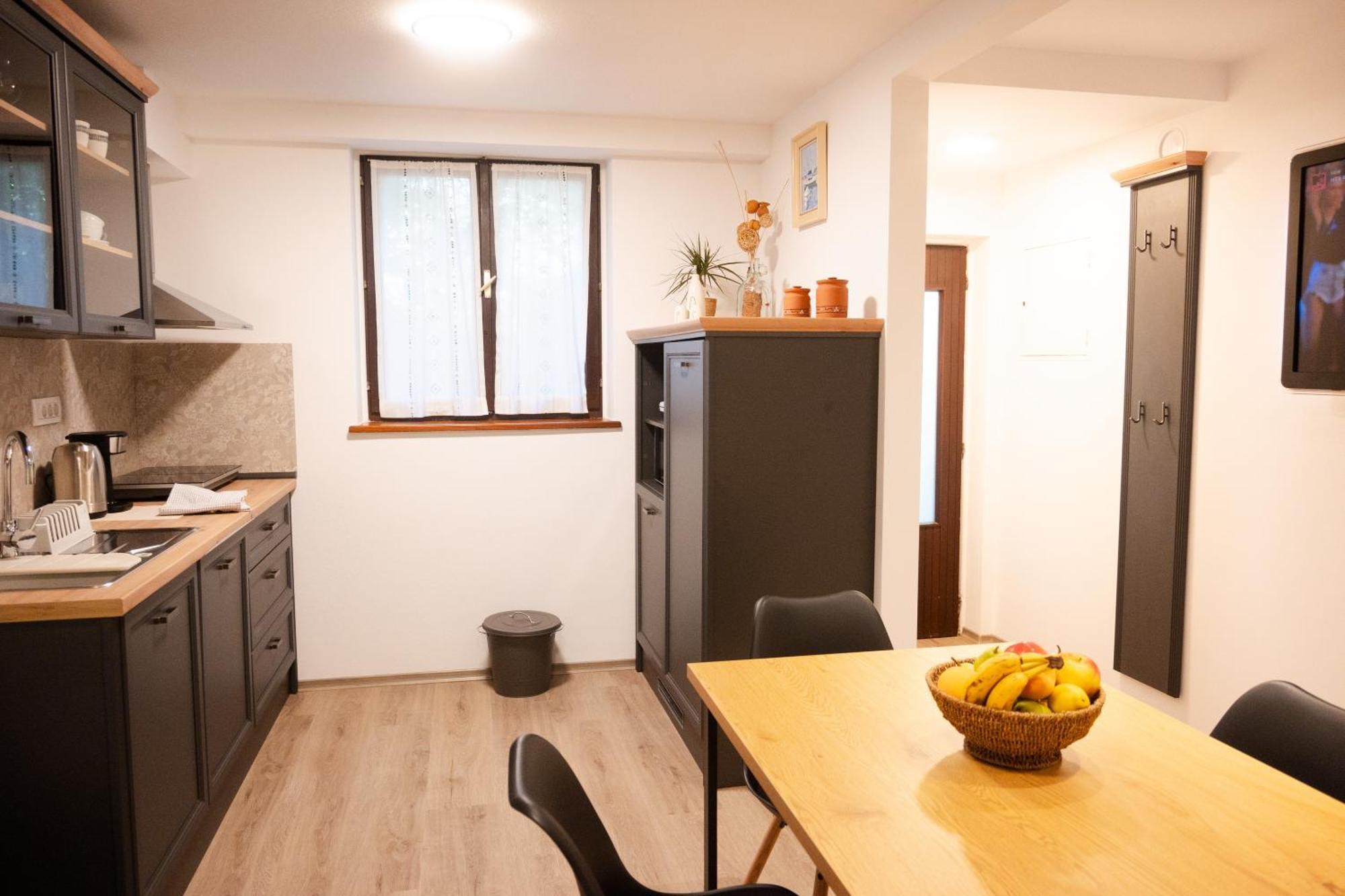 La Bora Apartment Изола Екстериор снимка